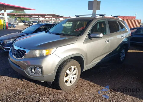 2011 Kia Sorento Lx z USA, uszkodzony, nr VIN 5XYKT3A10BG182885